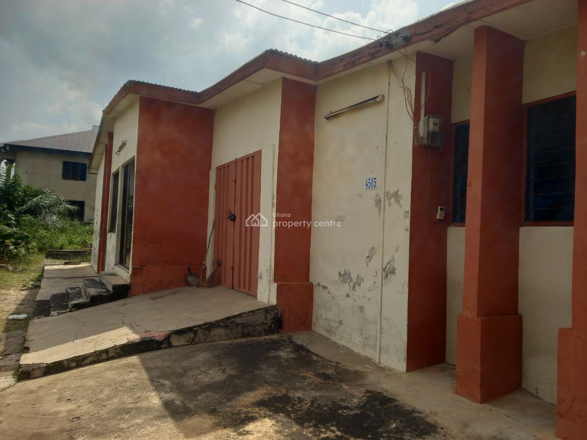 4 Bedrooms, Antoa, Near The Government Primary School., Kumasi Metropolitan, Ashanti, House for Sale