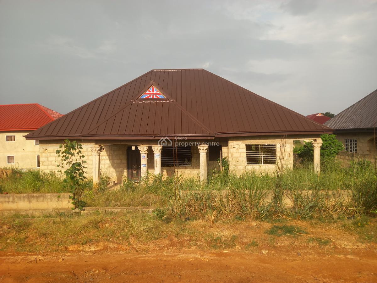 5 Bedrooms, Agyaako Buoho, Near Atimatim, Kronum Afrancho., Kumasi Metropolitan, Ashanti, House for Sale