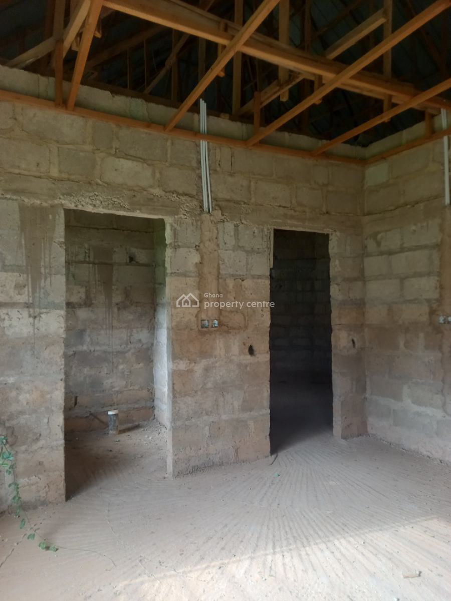 5 Bedrooms, Agyaako Buoho, Near Atimatim, Kronum Afrancho., Kumasi Metropolitan, Ashanti, House for Sale