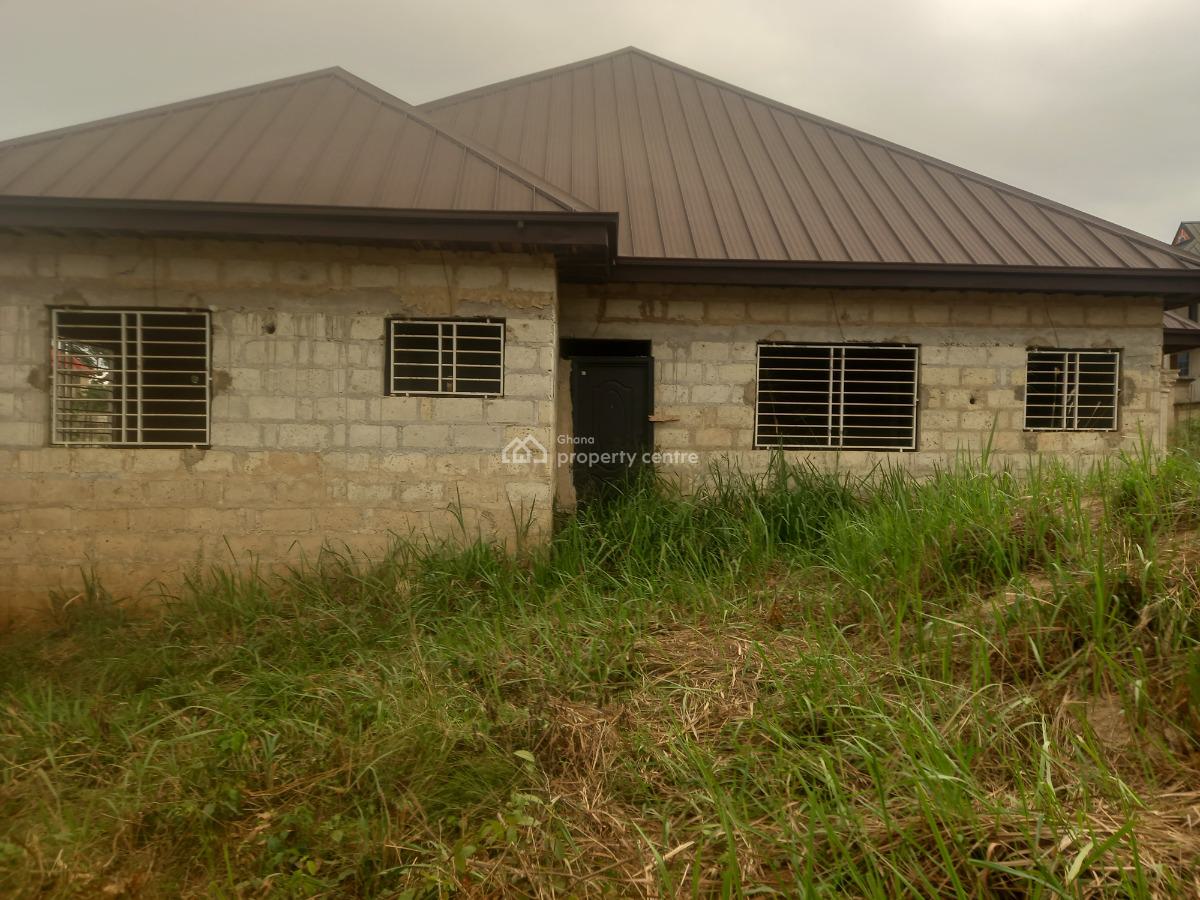 5 Bedrooms, Agyaako Buoho, Near Atimatim, Kronum Afrancho., Kumasi Metropolitan, Ashanti, House for Sale