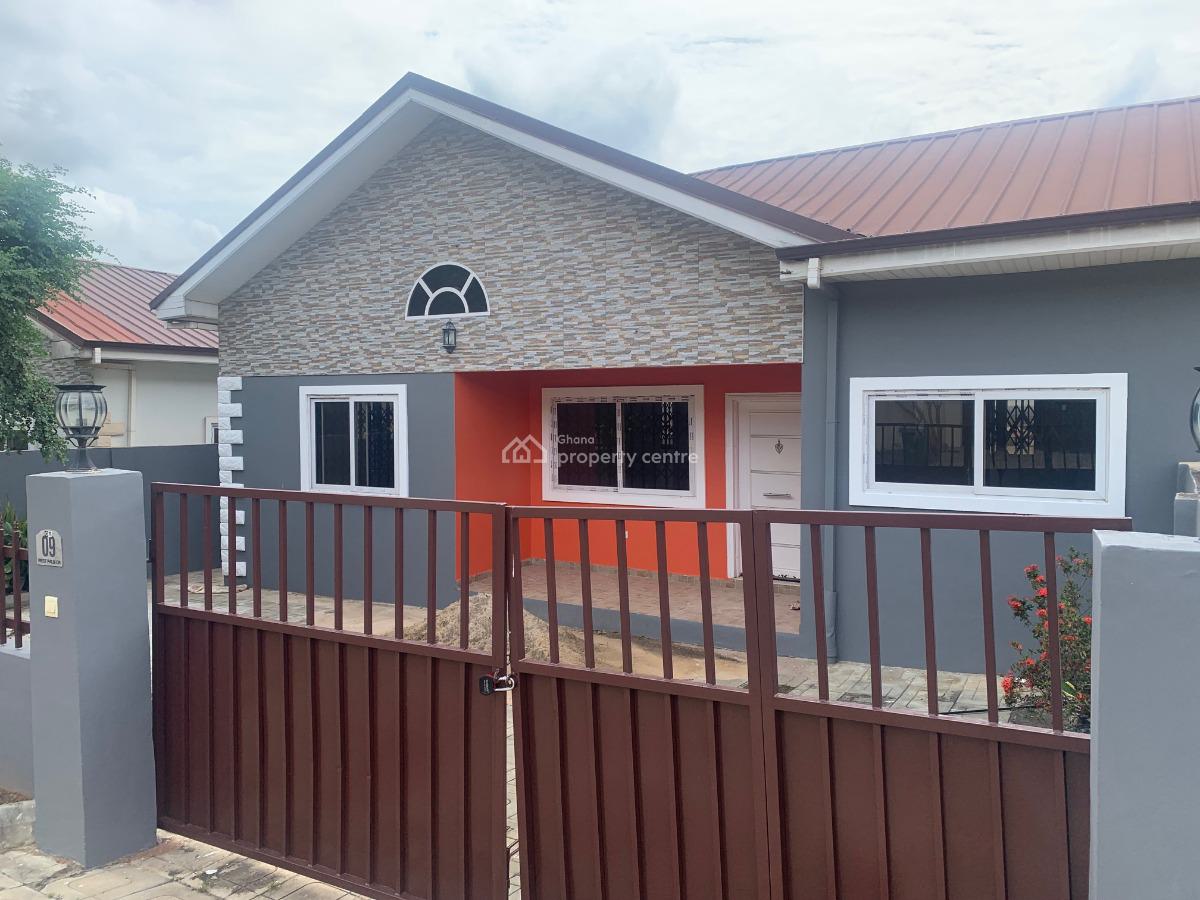 2 Bedroom House, Oyarifa, La Nkwantanang Madina Municipal, Accra, Semi-detached Bungalow for Rent