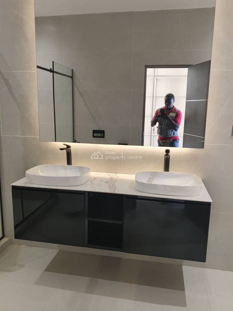 Executive 4 Bedroom, Ashaley Botwe, Adenta Municipal, Accra, House for Sale