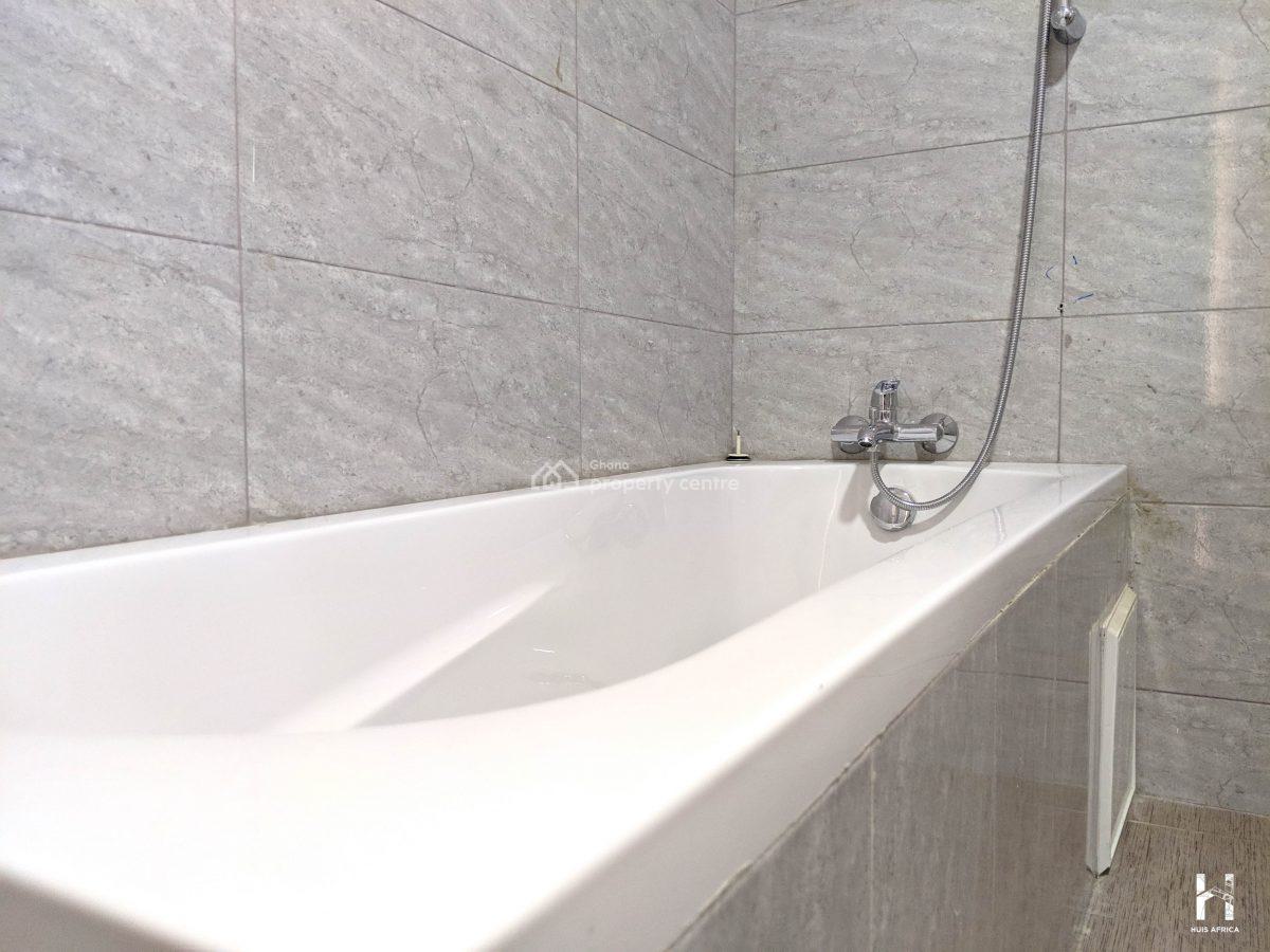 2 Bedroom Apartment with Swimming Pool and Gym, North Ridge, Accra, Apartment for Sale