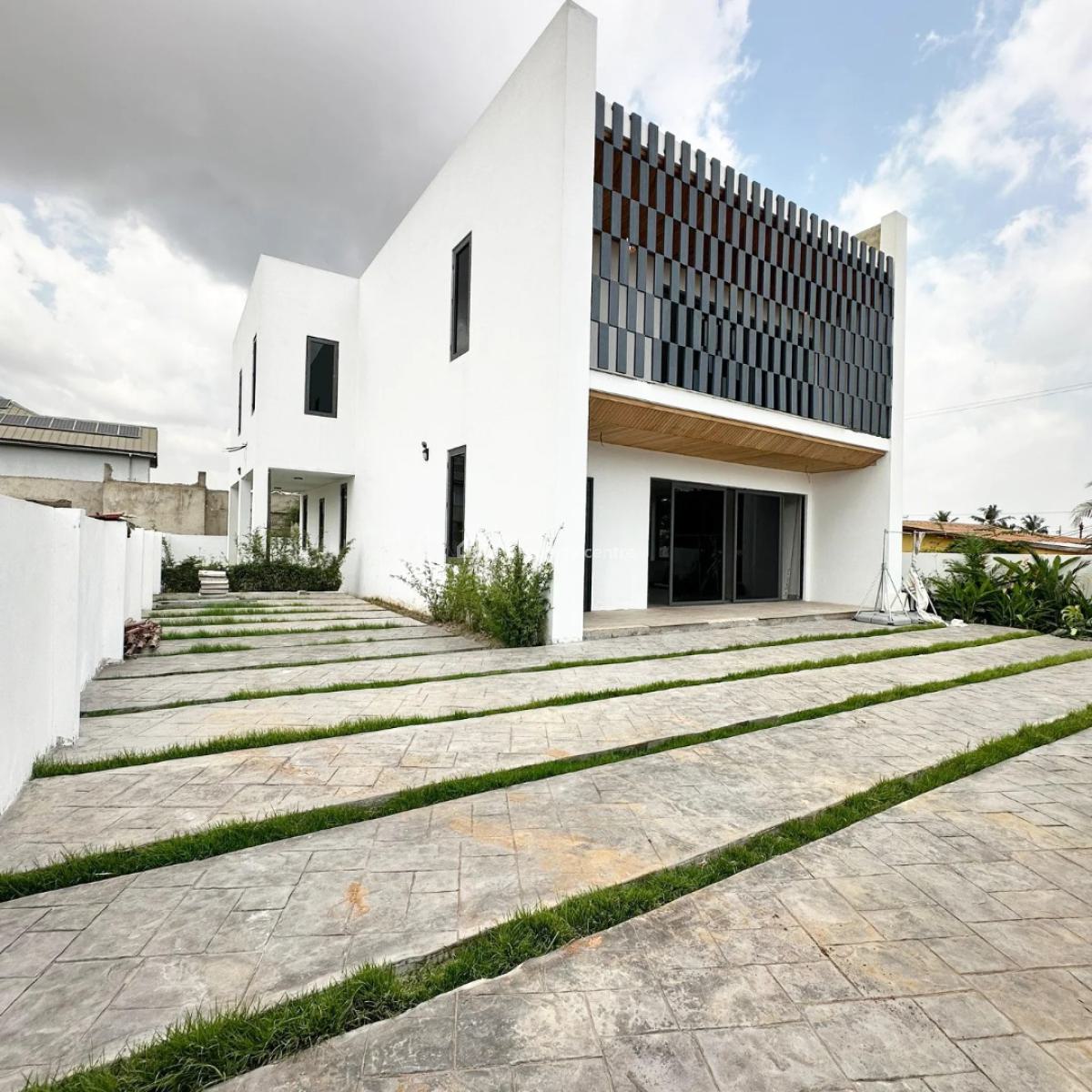 Executive 3 Bedrooms, Ashaley Botwe, Adenta Municipal, Accra, House for Sale