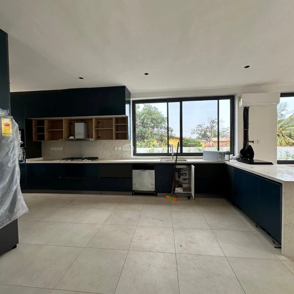 Executive 3 Bedrooms, Ashaley Botwe, Adenta Municipal, Accra, House for Sale