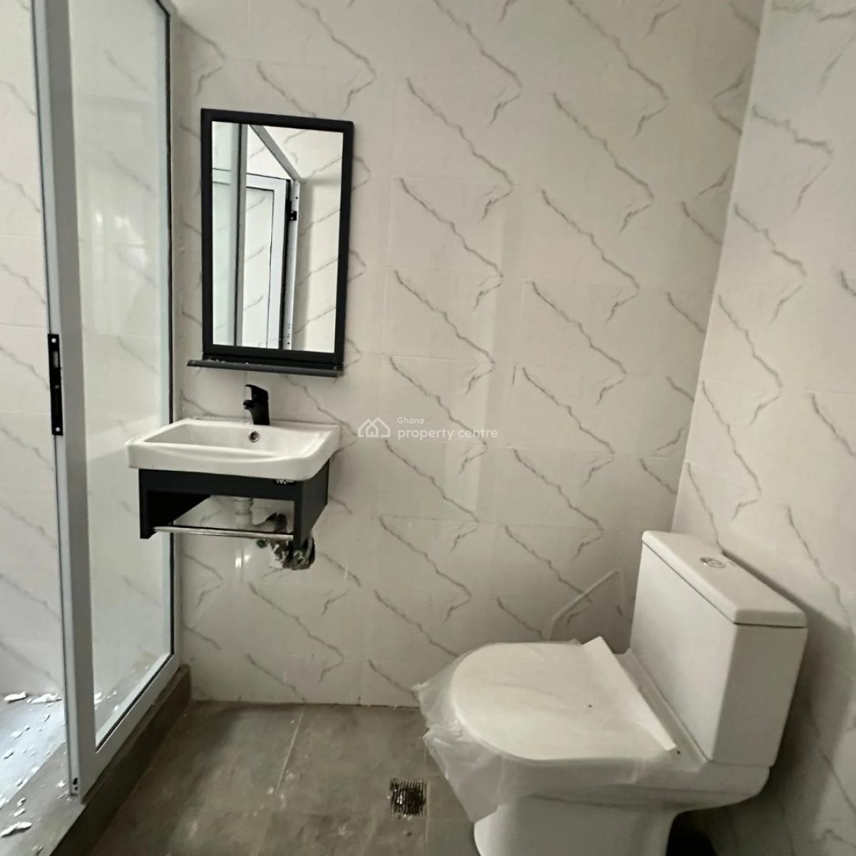 Executive 3 Bedrooms, Spintex, Accra, House for Sale