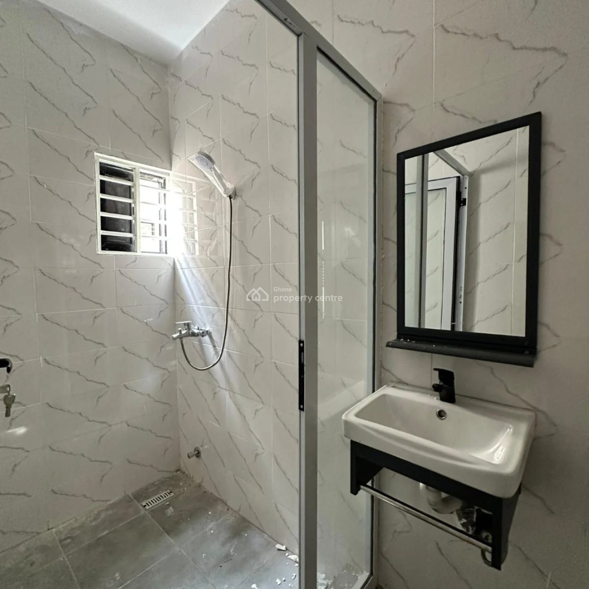 Executive 3 Bedrooms, Spintex, Accra, House for Sale