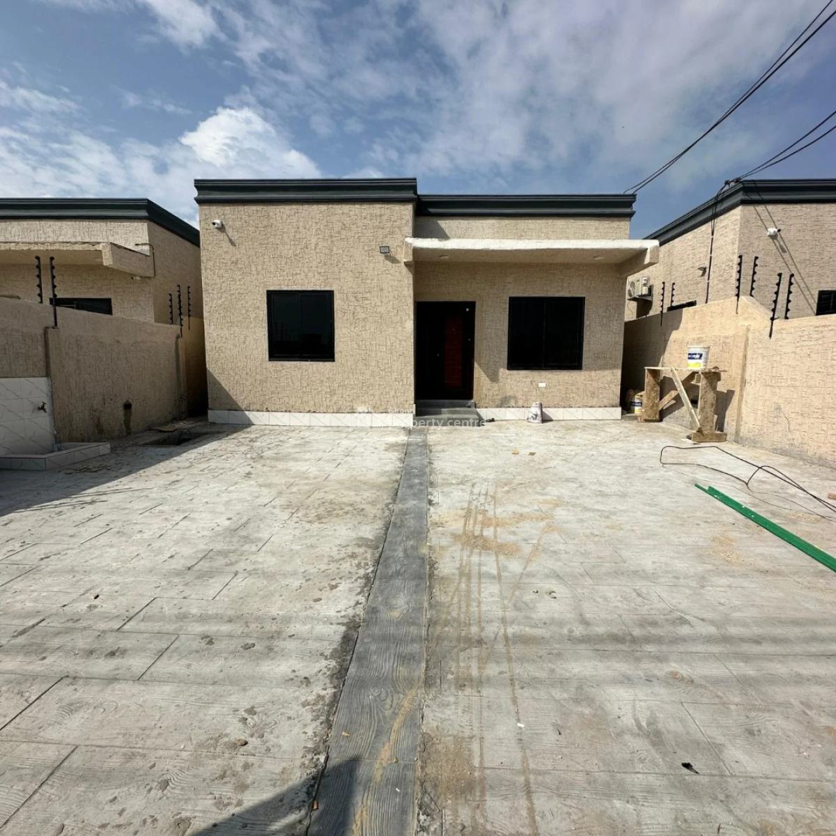 Executive 3 Bedrooms, Spintex, Accra, House for Sale