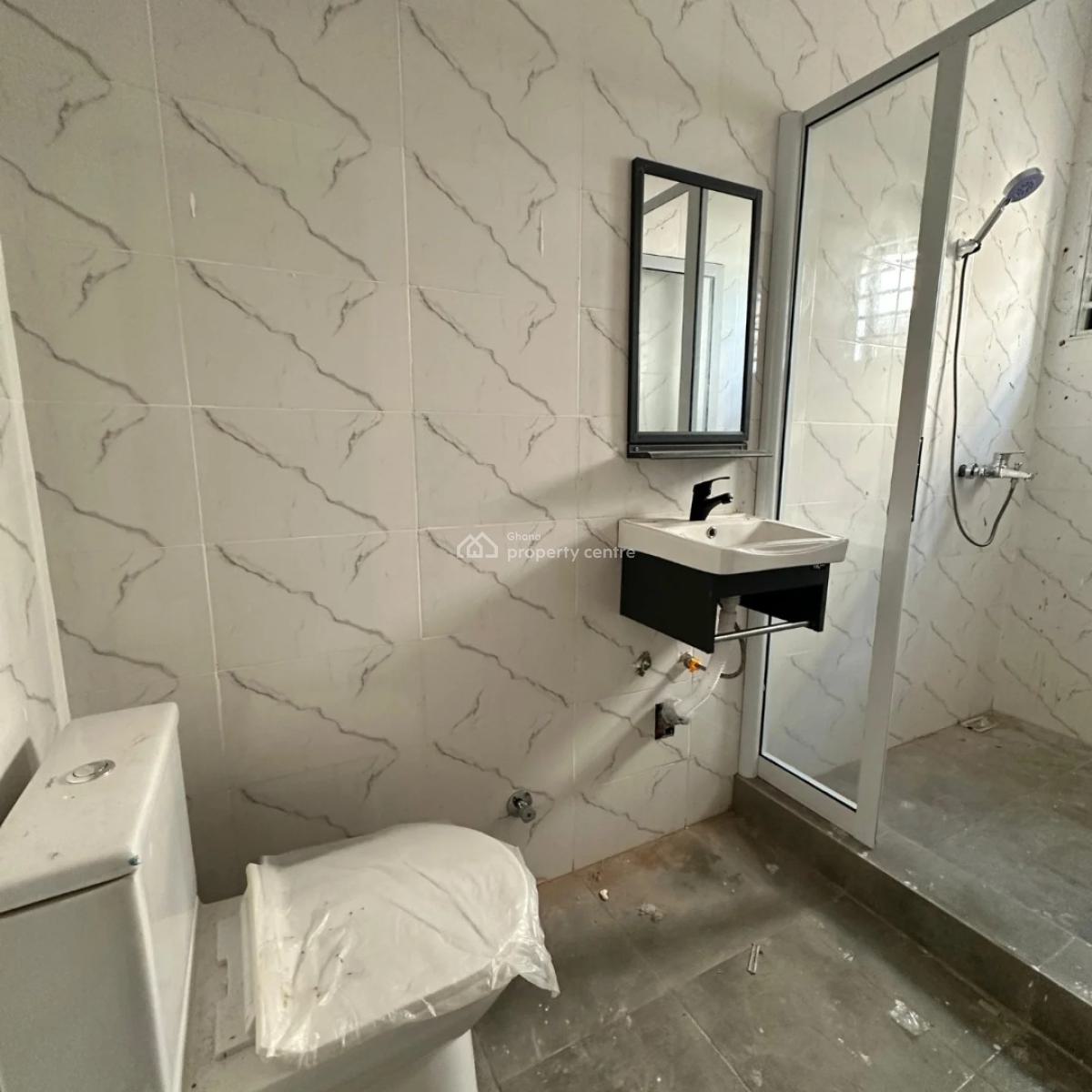 Executive 3 Bedrooms, Spintex, Accra, House for Sale