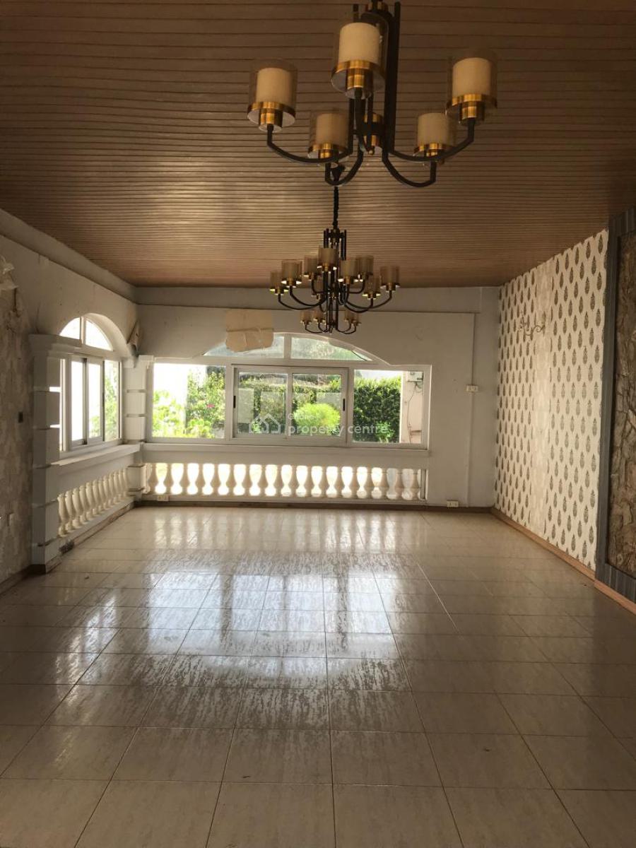 Executive 9 Bedrooms, North Labone, Accra, House for Rent