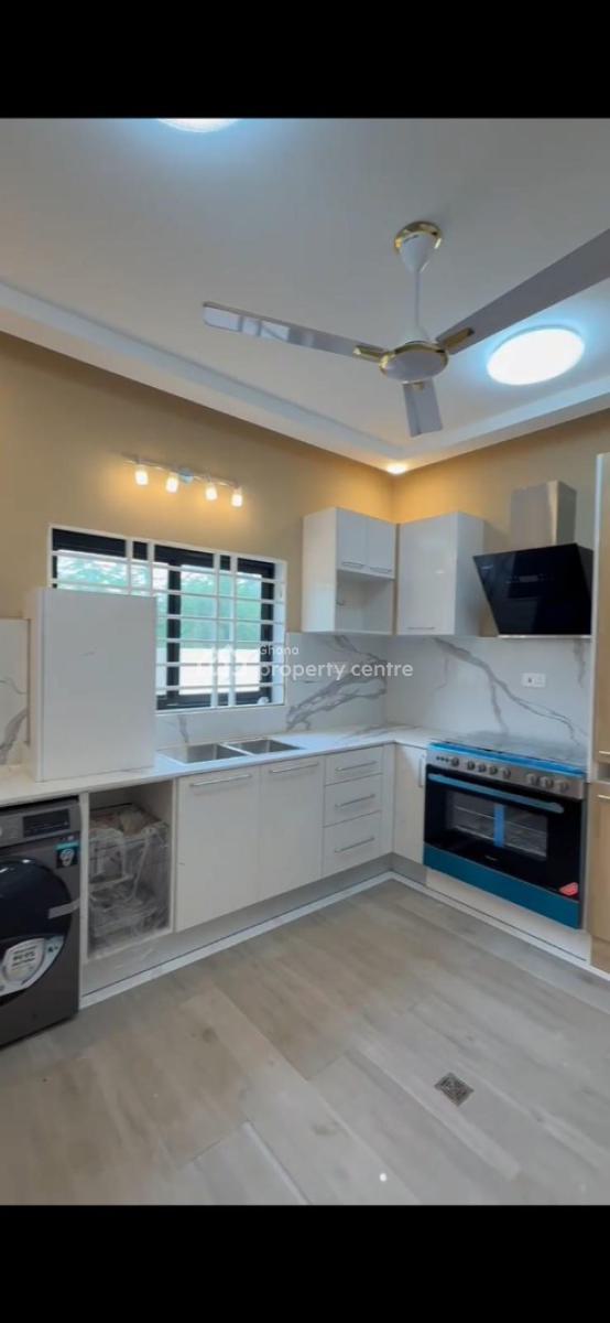 Newly Built 4 Bedroom Townhouses. Gated Community., Spintex Baatsona, Spintex, Accra, Townhouse for Sale