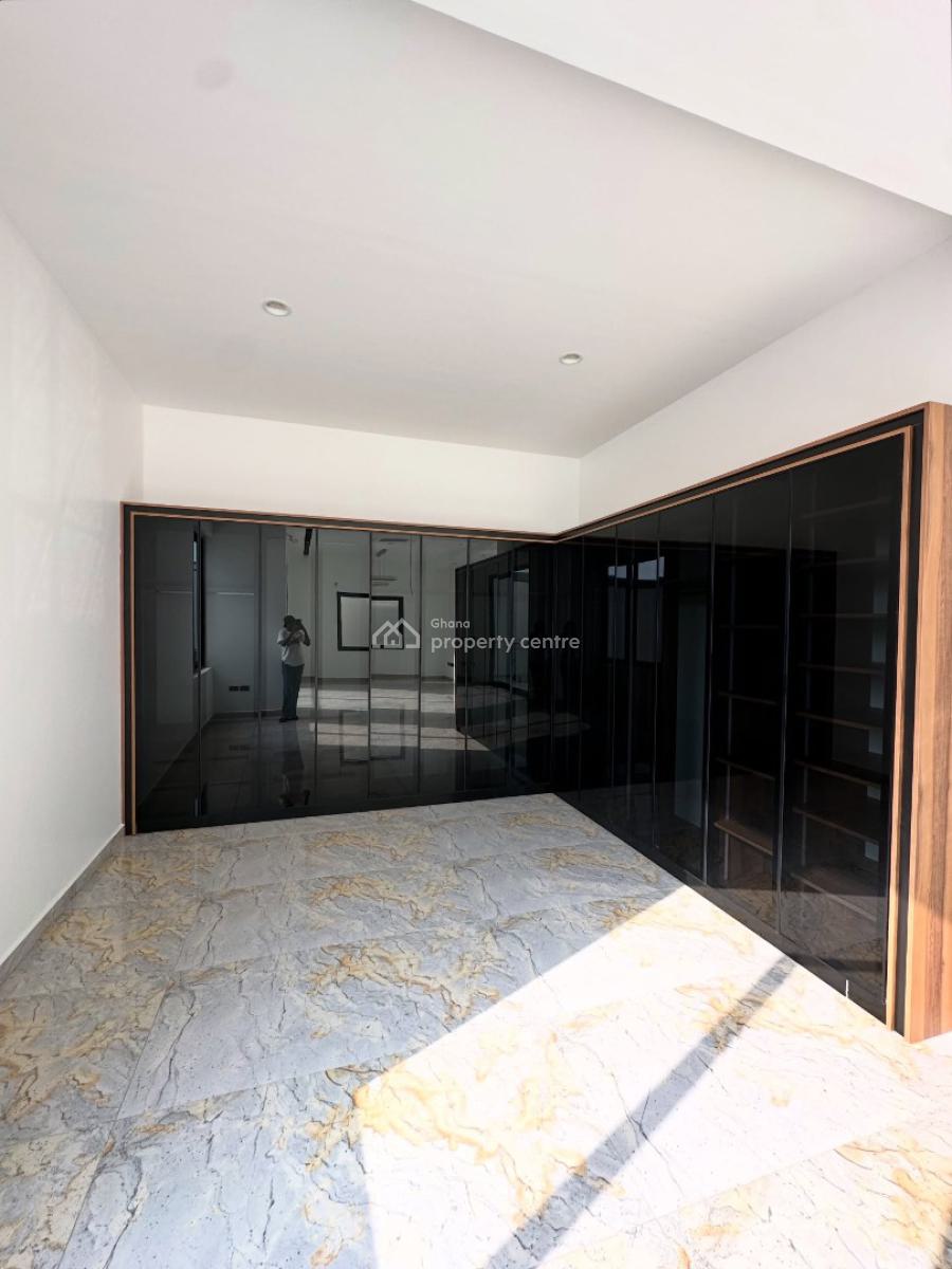 Executive 4 Bedrooms, East Legon, Accra, House for Sale