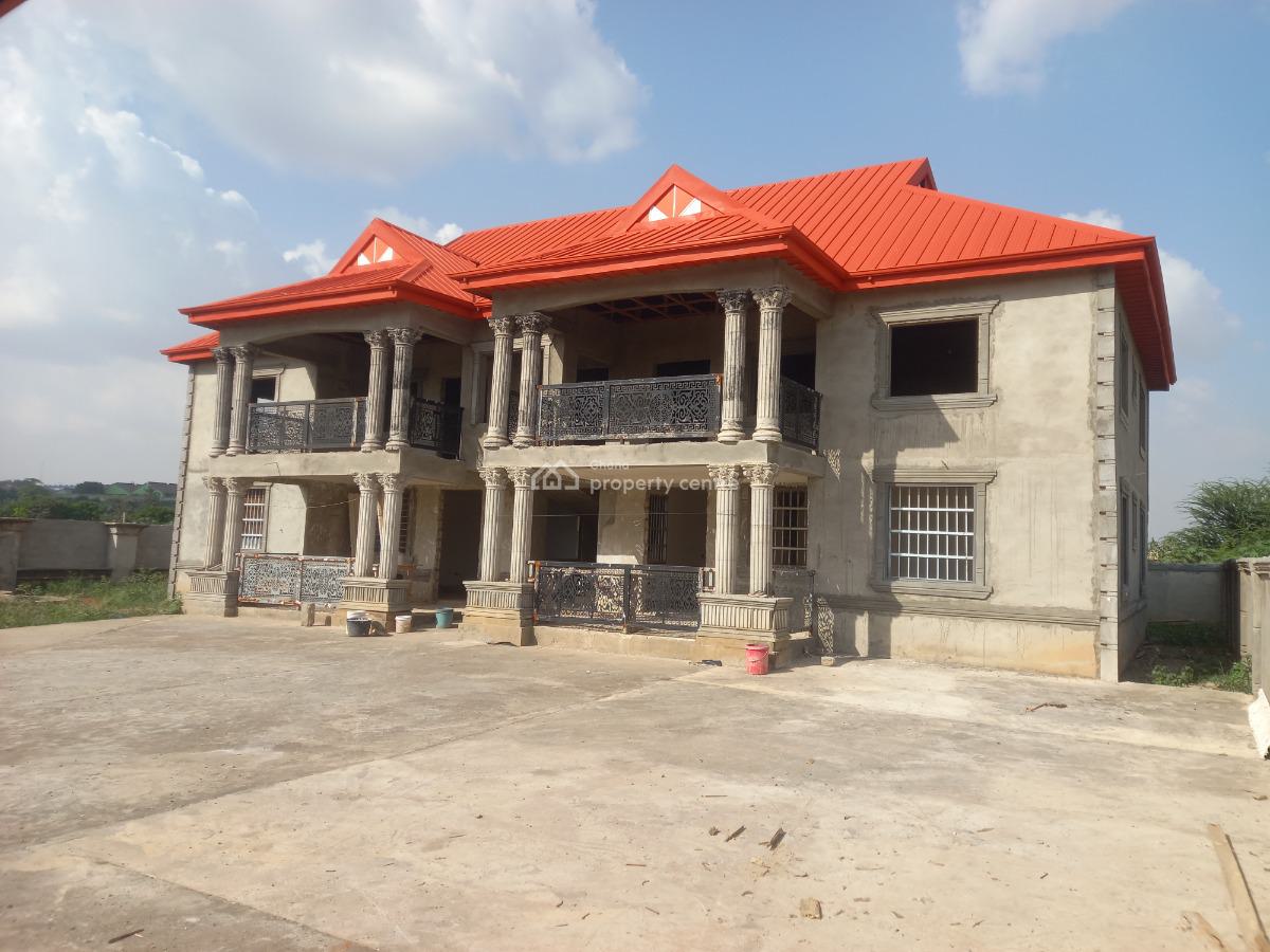 8 Bedrooms ( Apartment/ Flats), Atonsu ( S Line), Kumasi Metropolitan, Ashanti, House for Sale