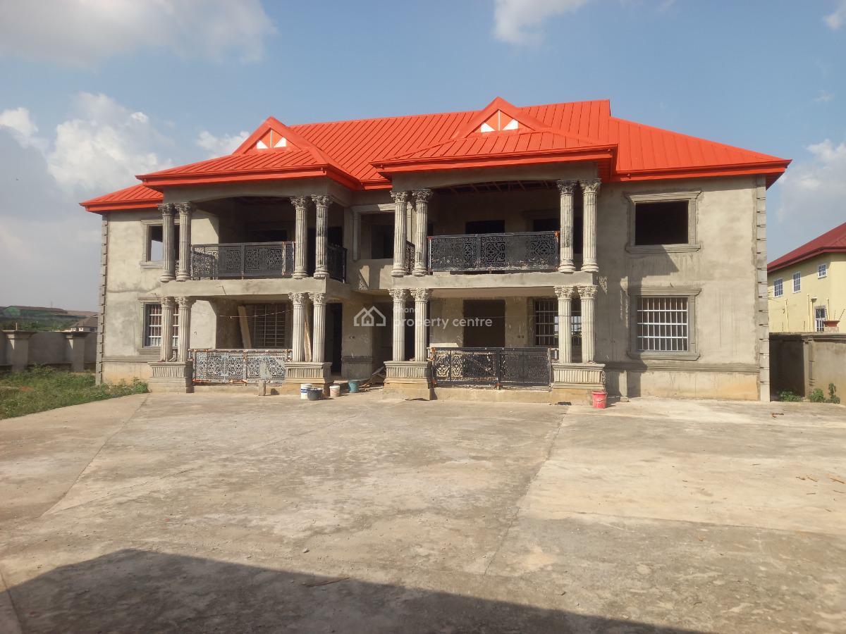 8 Bedrooms ( Apartment/ Flats), Atonsu ( S Line), Kumasi Metropolitan, Ashanti, House for Sale
