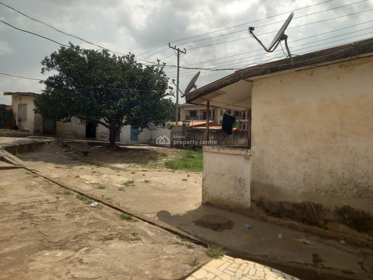 7 Bedrooms, Bohyen, Near Bantama, Abrepo Junction., Kumasi Metropolitan, Ashanti, House for Sale