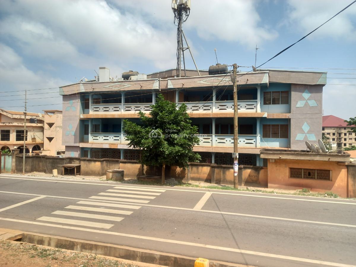 25 Bedrooms ( 3rd House From The Main Highway), Bohyen Abrepo, Near Bantama, Abrepo Junction., Kumasi Metropolitan, Ashanti, House for Sale