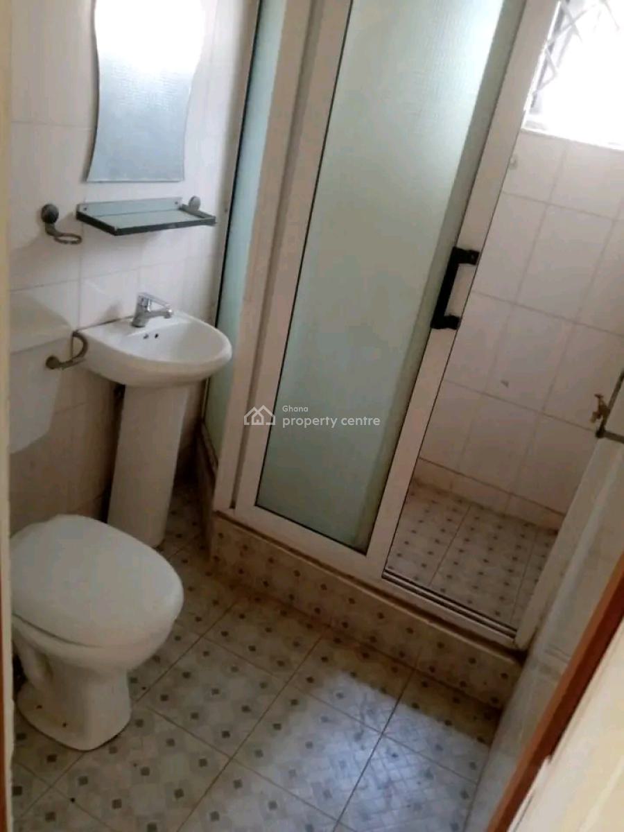 Neat 3-bedroom House @ Manet Court, Manet Court, Spintex, Accra, House for Rent