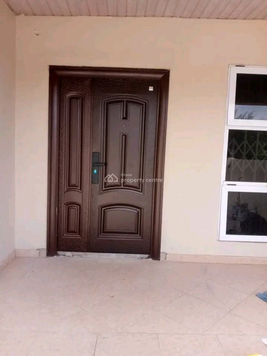 Neat 3-bedroom House @ Manet Court, Manet Court, Spintex, Accra, House for Rent