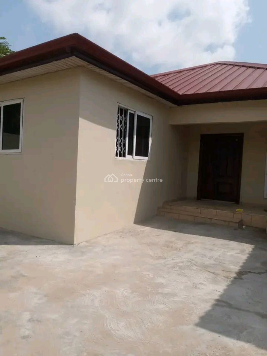 Neat 3-bedroom House @ Manet Court, Manet Court, Spintex, Accra, House for Rent