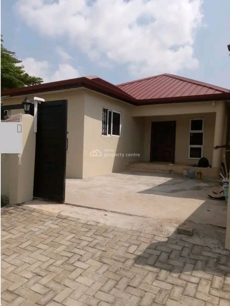 Neat 3-bedroom House @ Manet Court, Manet Court, Spintex, Accra, House for Rent