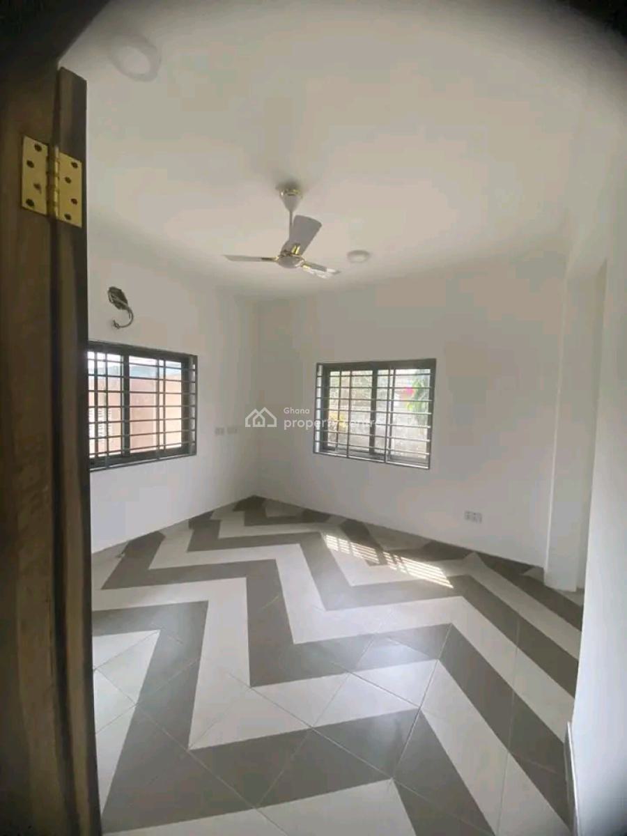 Executive 2-bedroom Apartment @ La, Labadi-aborm, Accra, Apartment for Rent