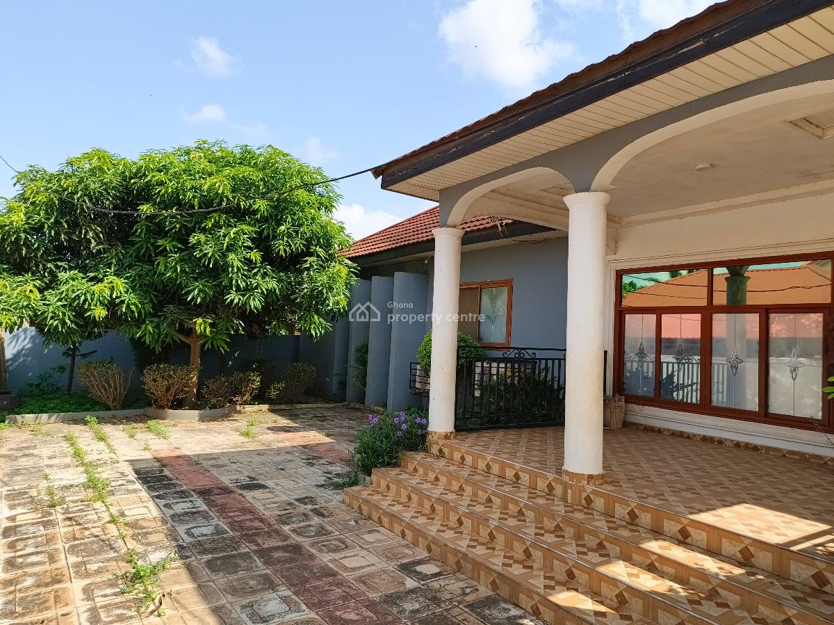 Neat 3bedroom House in Amrahia, Amrahia, Amrahia, Adenta Municipal, Accra, Semi-detached Bungalow for Sale