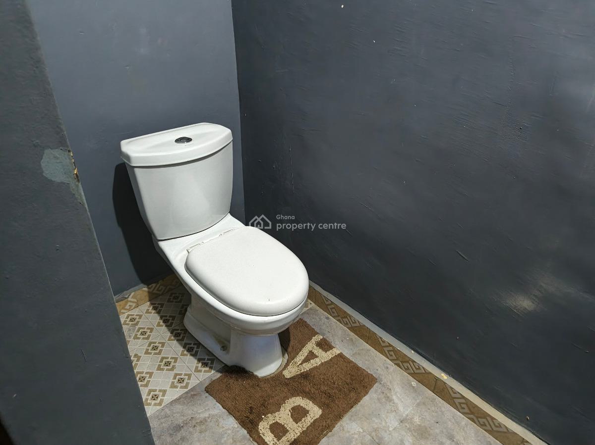 Neat 3bedroom House in Amrahia, Amrahia, Amrahia, Adenta Municipal, Accra, Semi-detached Bungalow for Sale