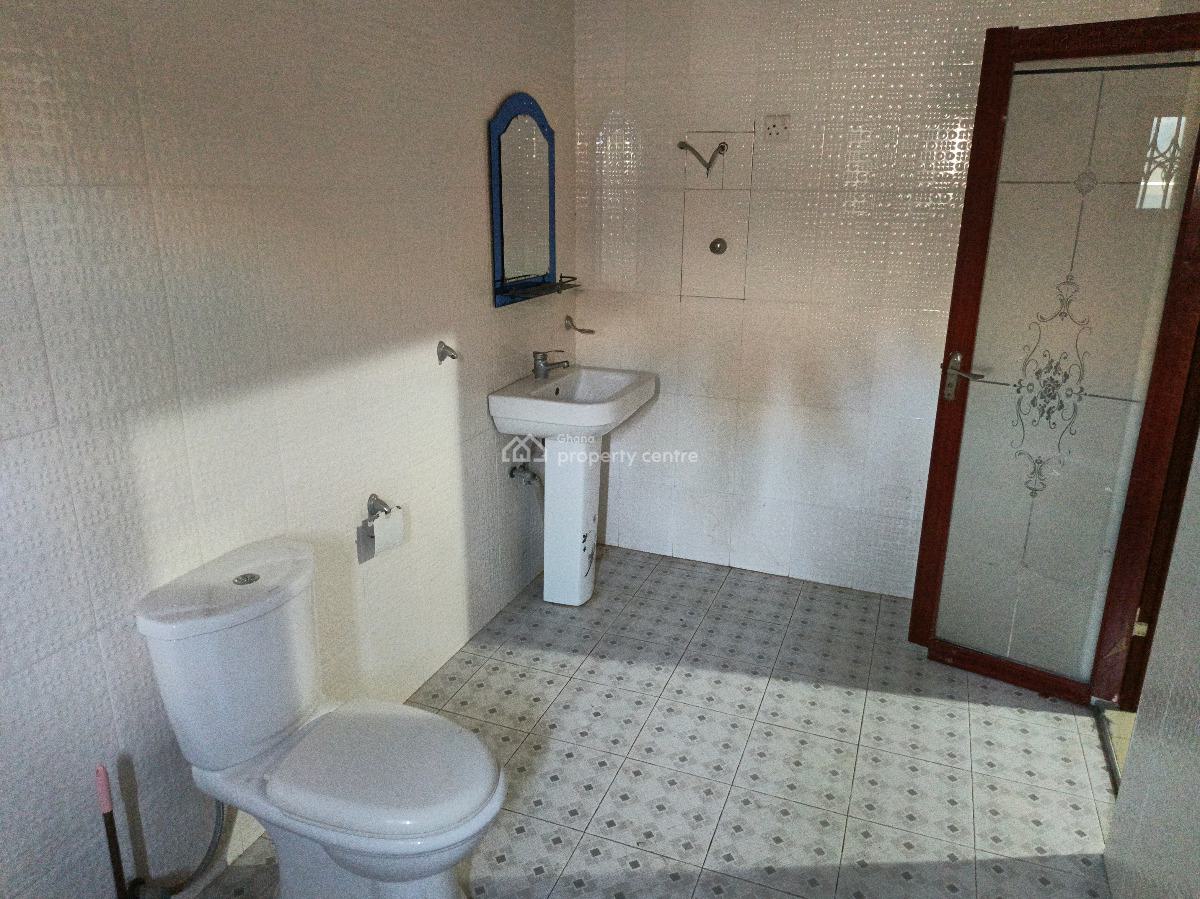 Neat 3bedroom House in Amrahia, Amrahia, Amrahia, Adenta Municipal, Accra, Semi-detached Bungalow for Sale