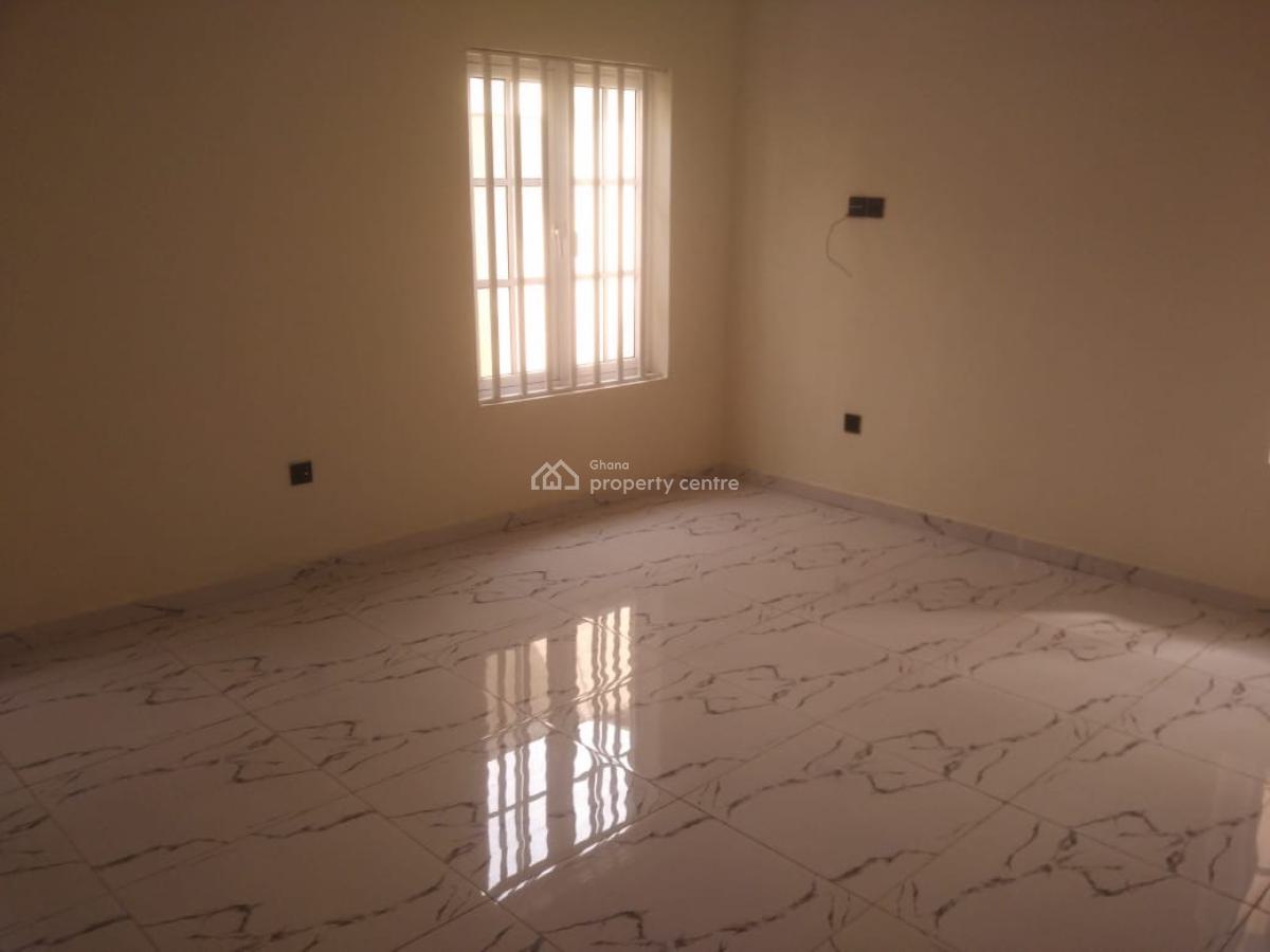 3 Bedrooms at Dome, Parakuo Estate Road, Dome, Ga East Municipal, Accra, Detached Bungalow for Sale