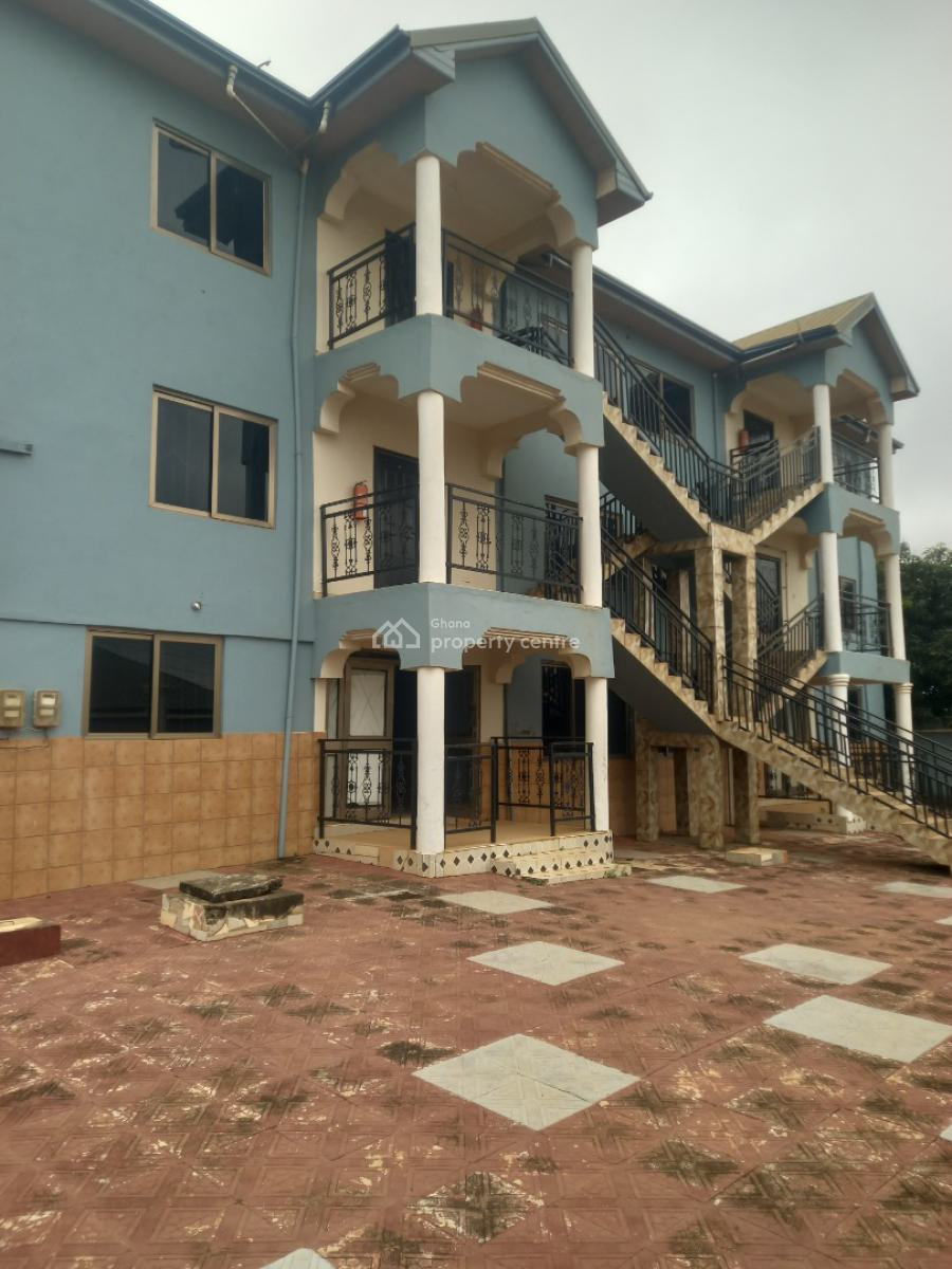 18 Bedrooms, Sokoban ( Apaaso) Near Ahodwo Daban., Kumasi Metropolitan, Ashanti, House for Sale