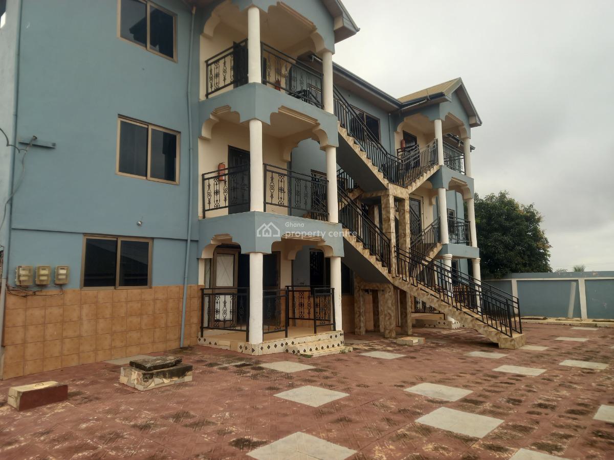 18 Bedrooms, Sokoban ( Apaaso) Near Ahodwo Daban., Kumasi Metropolitan, Ashanti, House for Sale