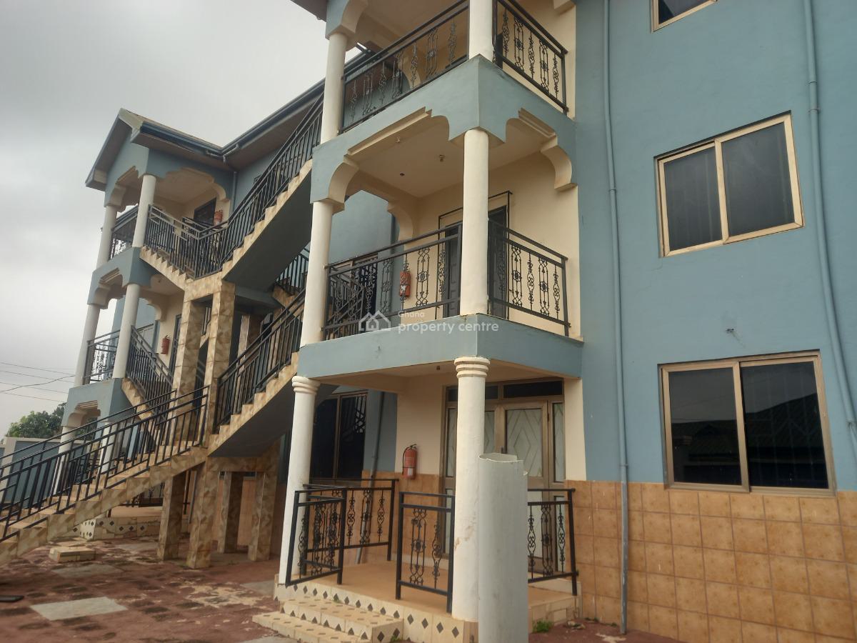 18 Bedrooms, Sokoban ( Apaaso) Near Ahodwo Daban., Kumasi Metropolitan, Ashanti, House for Sale