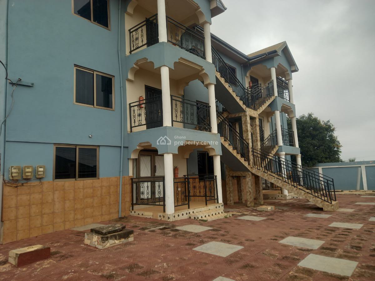 18 Bedrooms, Sokoban ( Apaaso) Near Ahodwo Daban., Kumasi Metropolitan, Ashanti, House for Sale