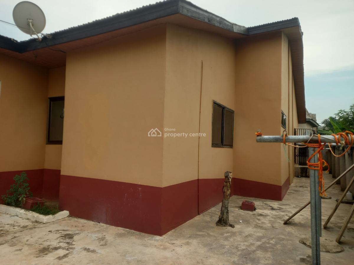 7 Bedrooms, Parkoso, Near Asokore Mampong., Kumasi Metropolitan, Ashanti, House for Sale