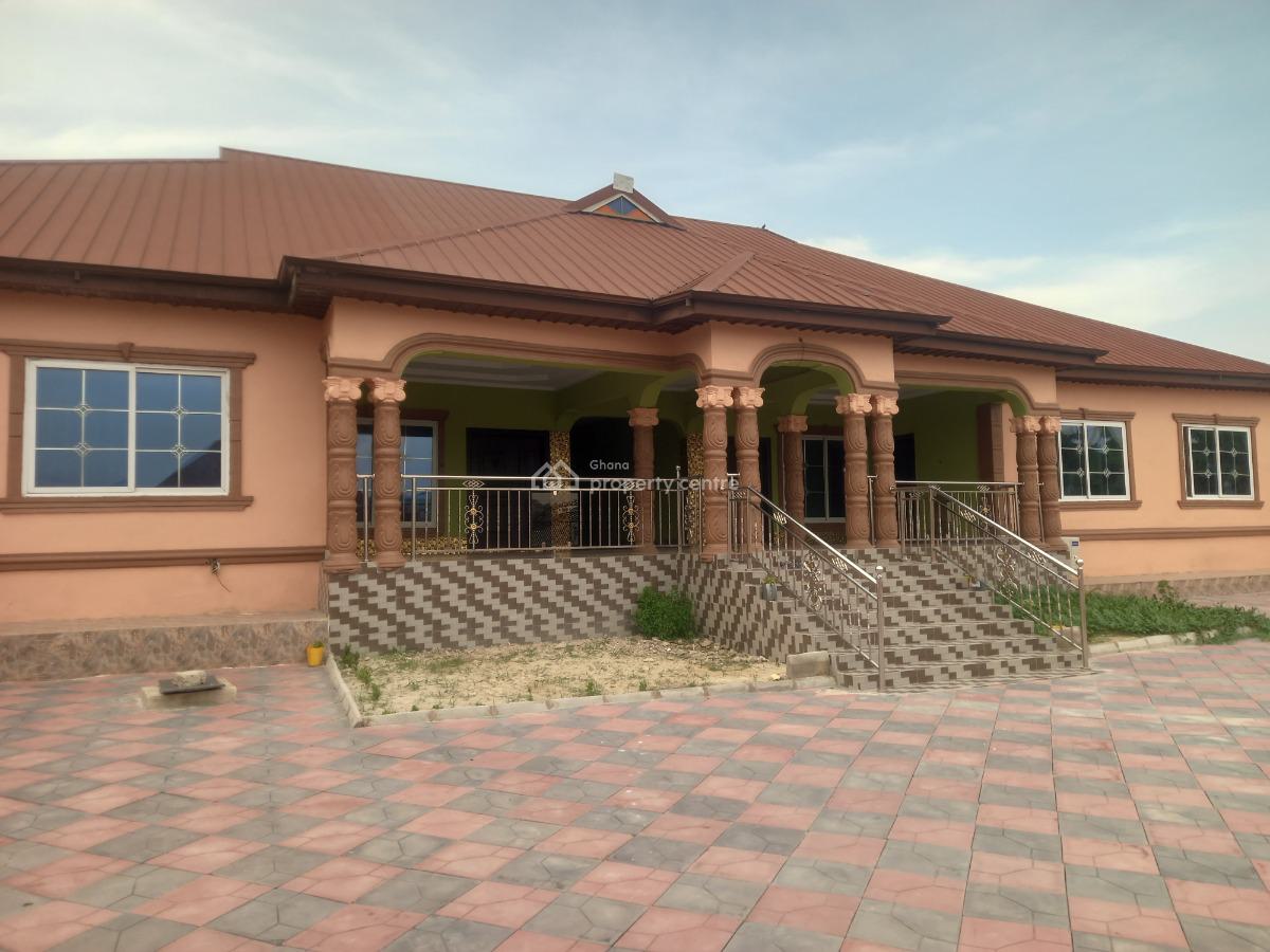 6 Bedrooms, Duase, Near Buokrom, Buobai., Kumasi Metropolitan, Ashanti, House for Sale