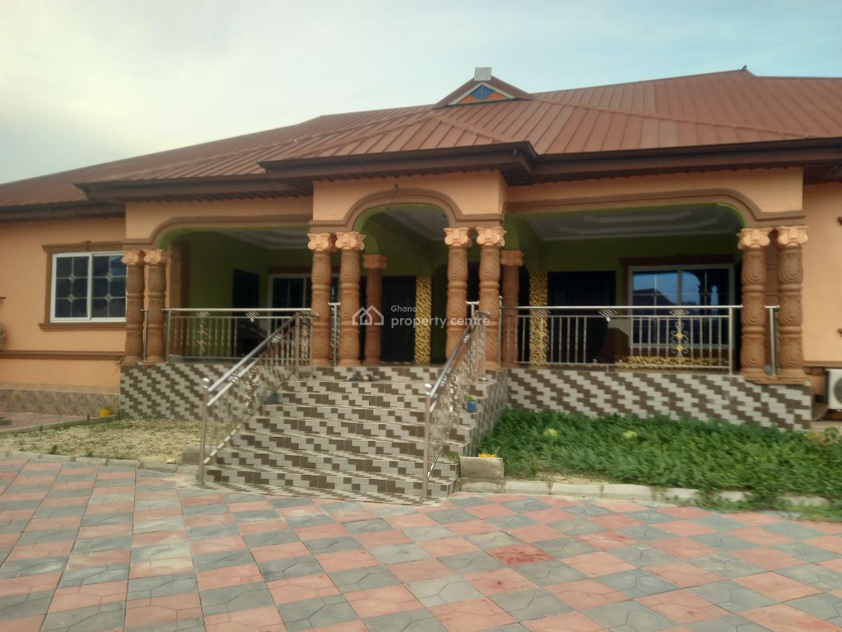 6 Bedrooms, Duase, Near Buokrom, Buobai., Kumasi Metropolitan, Ashanti, House for Sale