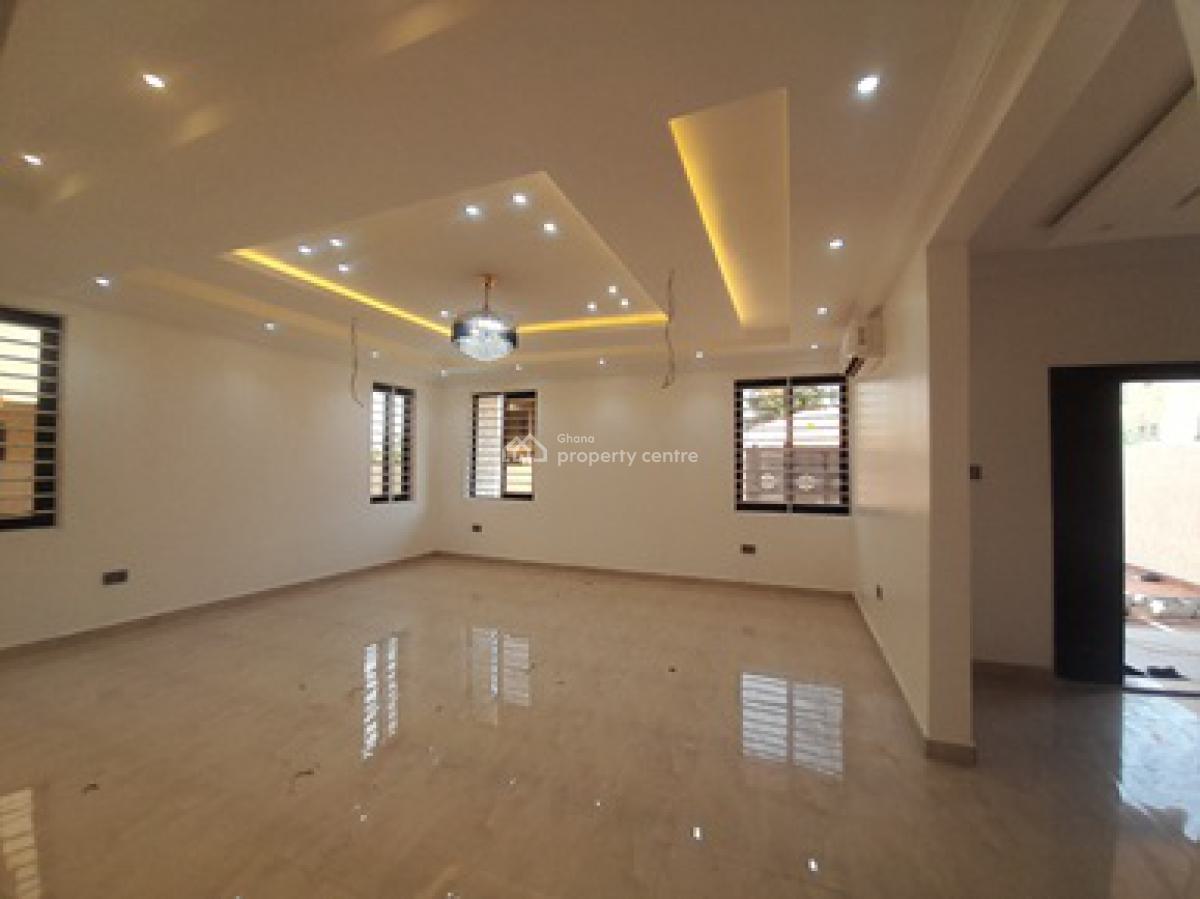Executive 4 Bedroom with Modern Features  in  Oyarifa, Oyarifa, Oyarifa, La Nkwantanang Madina Municipal, Accra, Detached Duplex for Sale