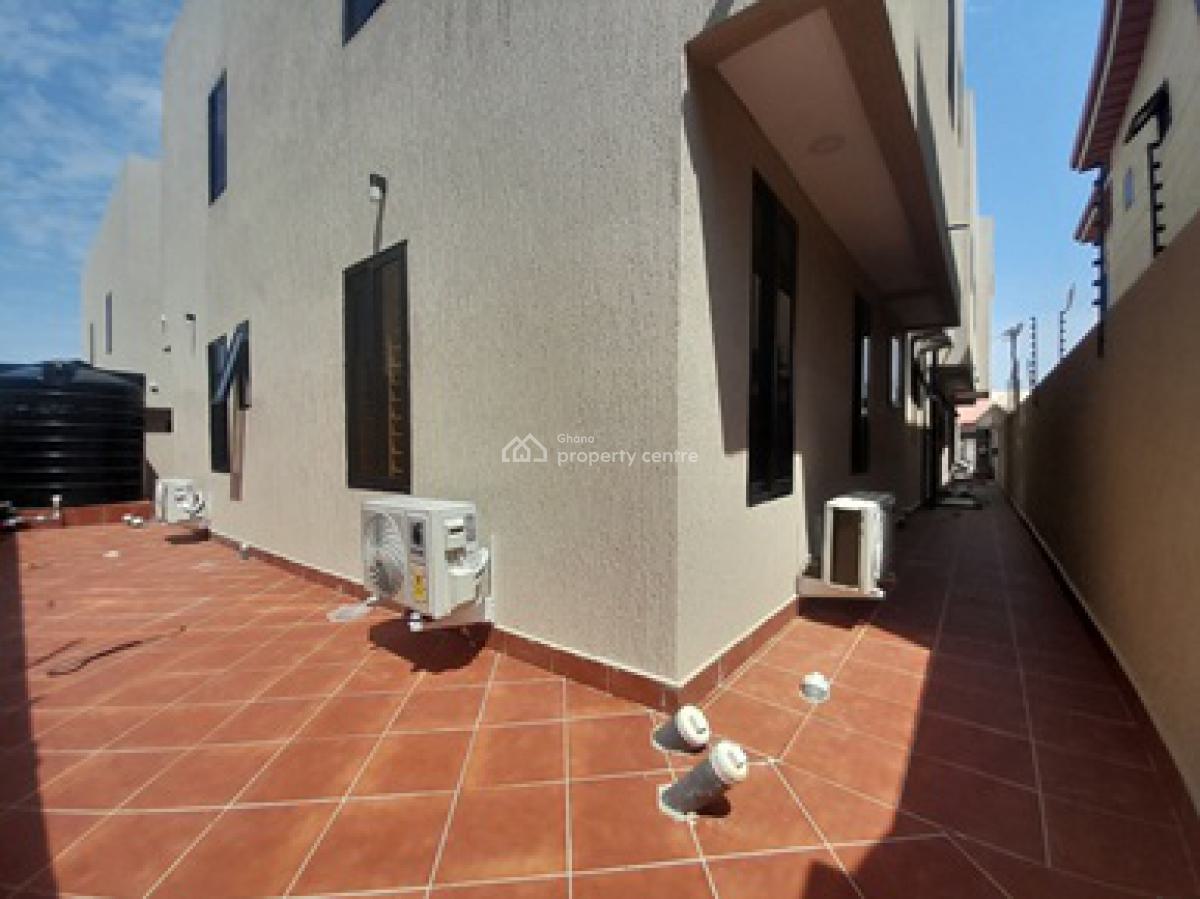 Executive 4 Bedroom with Modern Features  in  Oyarifa, Oyarifa, Oyarifa, La Nkwantanang Madina Municipal, Accra, Detached Duplex for Sale