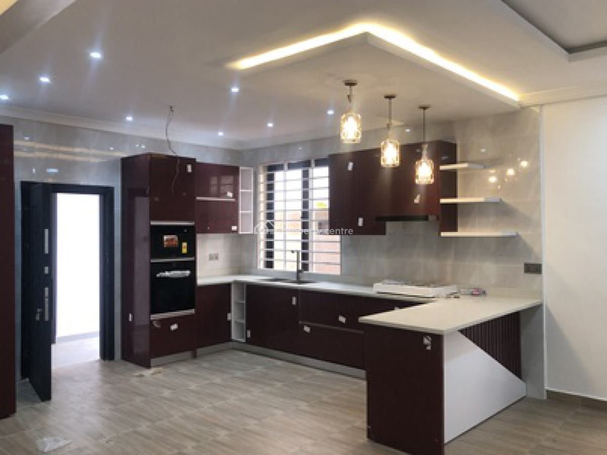 Executive 4 Bedroom with Modern Features  in  Oyarifa, Oyarifa, Oyarifa, La Nkwantanang Madina Municipal, Accra, Detached Duplex for Sale