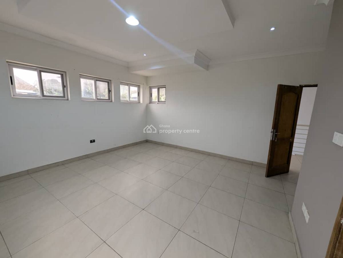 Executive 4-bedroom House @ Tesano, Tesano, Accra, House for Rent
