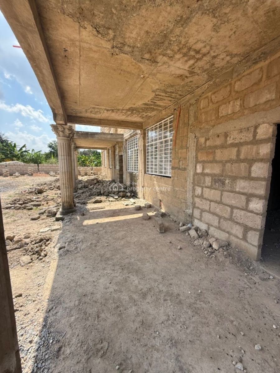 14 Bedrooms at Kumasi Effiduase, Effiduase, Kumasi Metropolitan, Ashanti, Detached Duplex for Sale