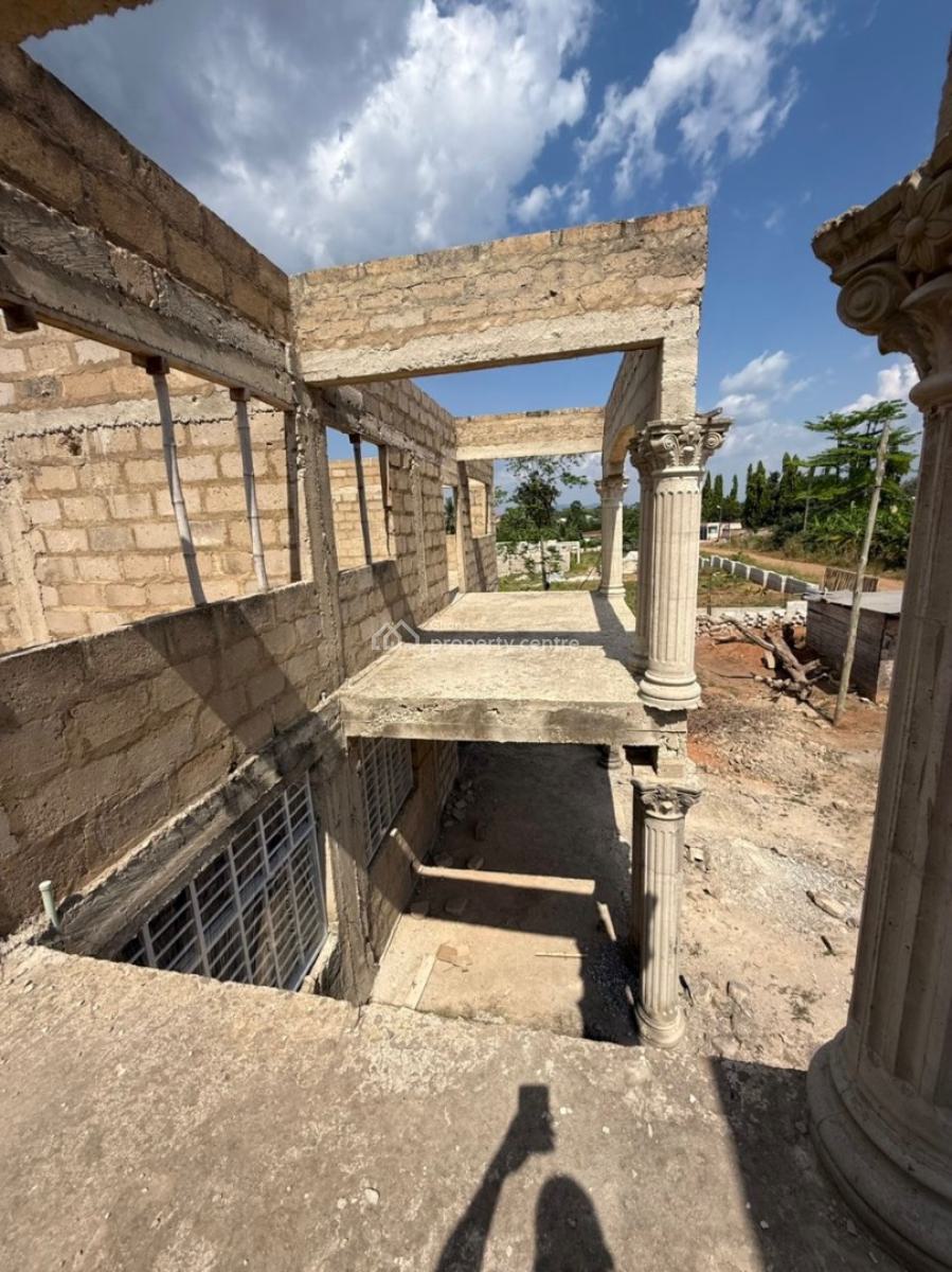 14 Bedrooms at Kumasi Effiduase, Effiduase, Kumasi Metropolitan, Ashanti, Detached Duplex for Sale