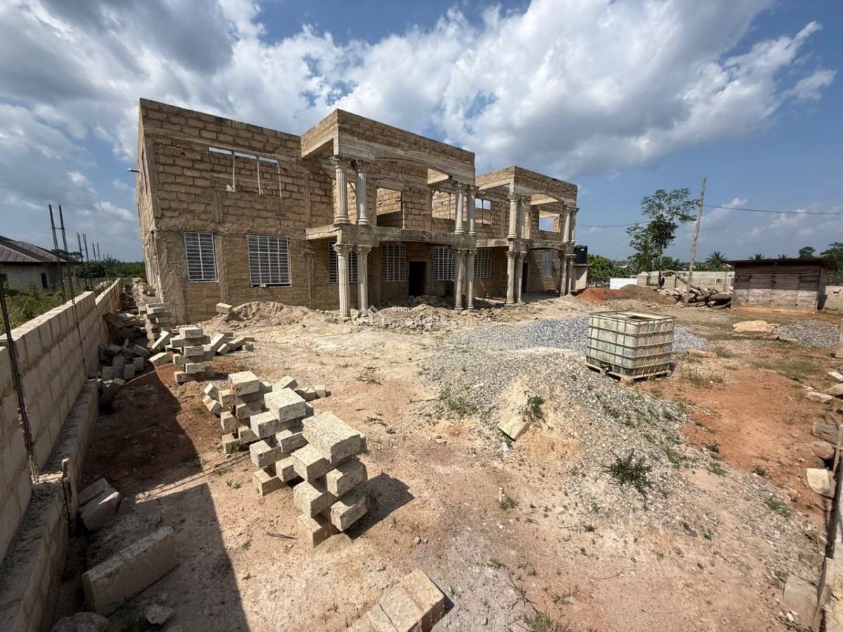 14 Bedrooms at Kumasi Effiduase, Effiduase, Kumasi Metropolitan, Ashanti, Detached Duplex for Sale