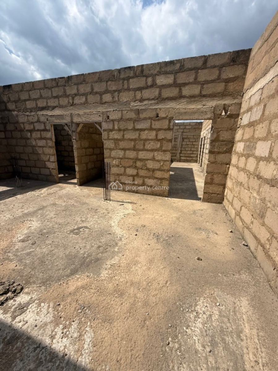 14 Bedrooms at Kumasi Effiduase, Effiduase, Kumasi Metropolitan, Ashanti, Detached Duplex for Sale