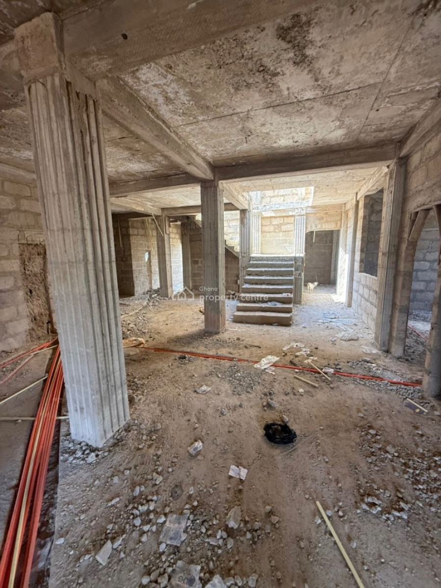 14 Bedrooms at Kumasi Effiduase, Effiduase, Kumasi Metropolitan, Ashanti, Detached Duplex for Sale