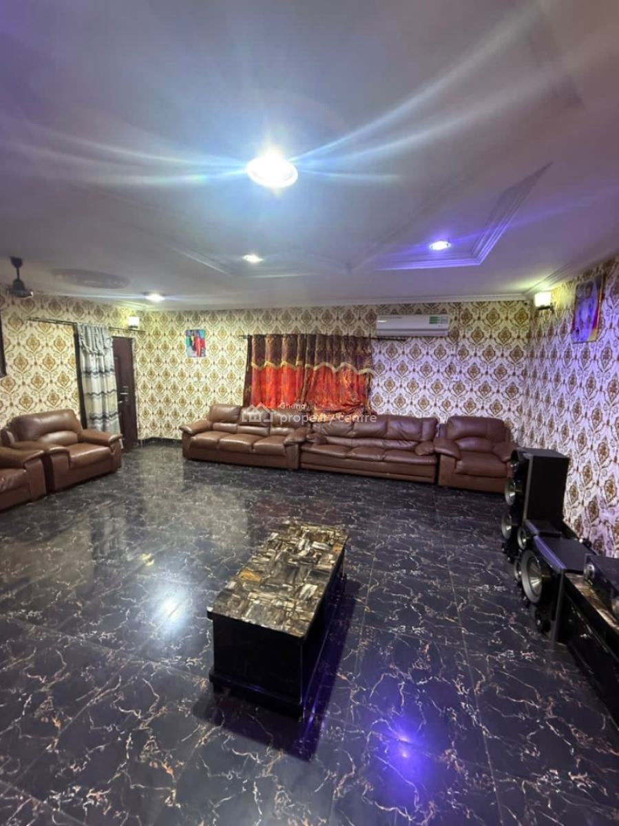 6 Bedrooms at Effiduase Kumasi, Effiduase, Kumasi Metropolitan, Ashanti, Detached Bungalow for Sale