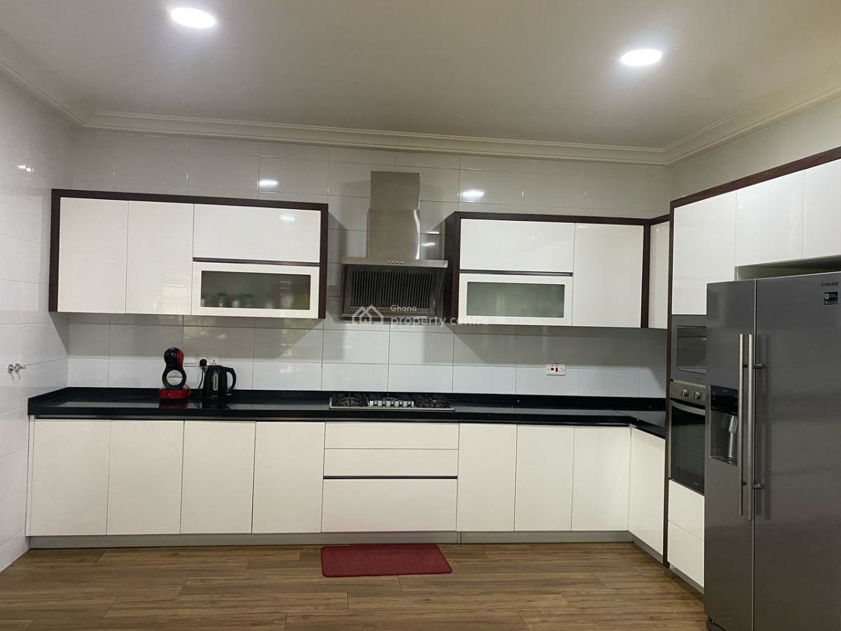 Elegant 5-bedroom Home with Pool in Ayi Mensah, Mensah Wood Avenue, Ayimensah, Adenta, Adenta Municipal, Accra, Townhouse for Sale