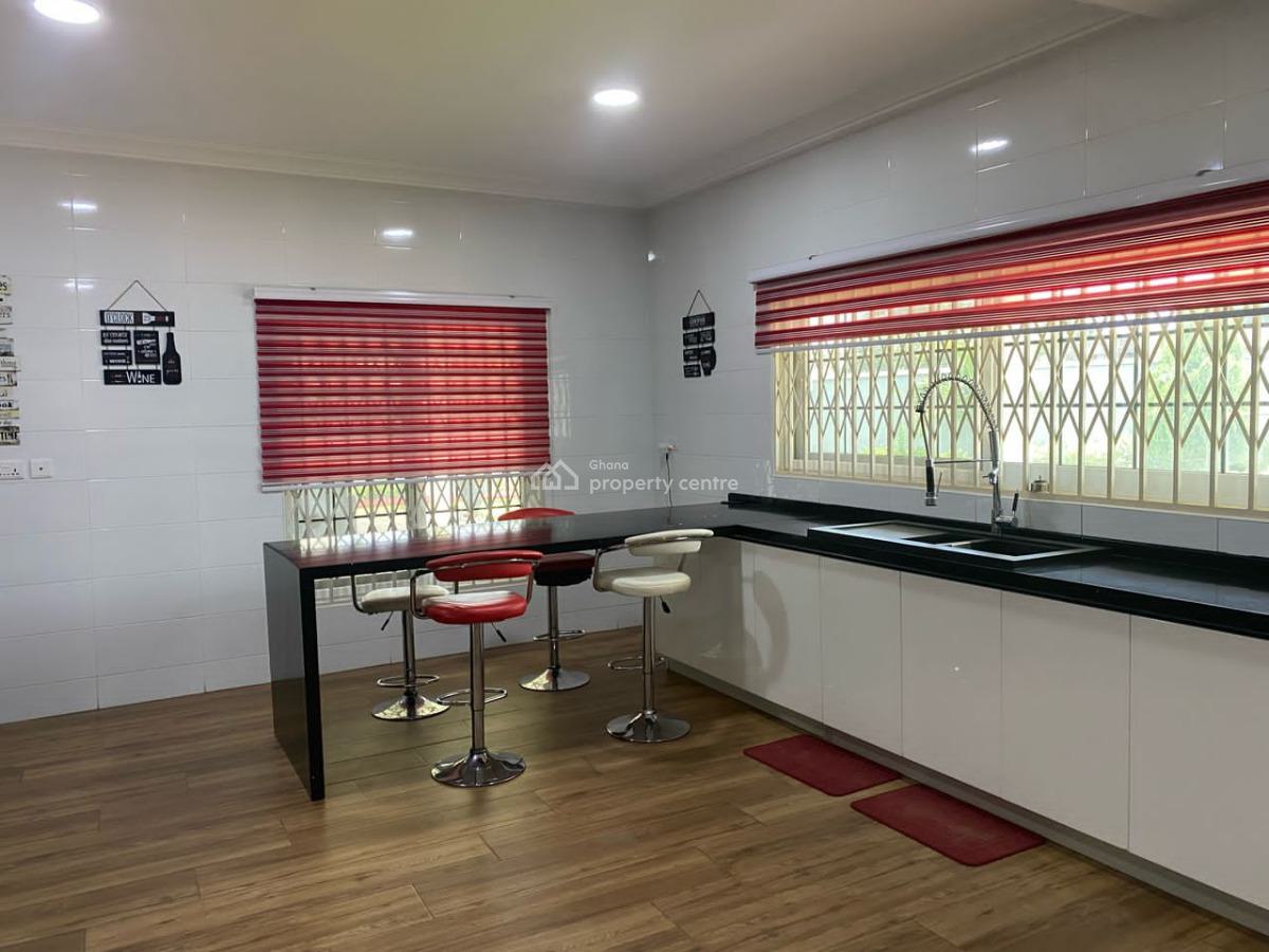 Elegant 5-bedroom Home with Pool in Ayi Mensah, Mensah Wood Avenue, Ayimensah, Adenta, Adenta Municipal, Accra, Townhouse for Sale