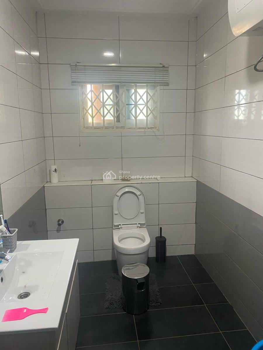 Elegant 5-bedroom Home with Pool in Ayi Mensah, Mensah Wood Avenue, Ayimensah, Adenta, Adenta Municipal, Accra, Townhouse for Sale