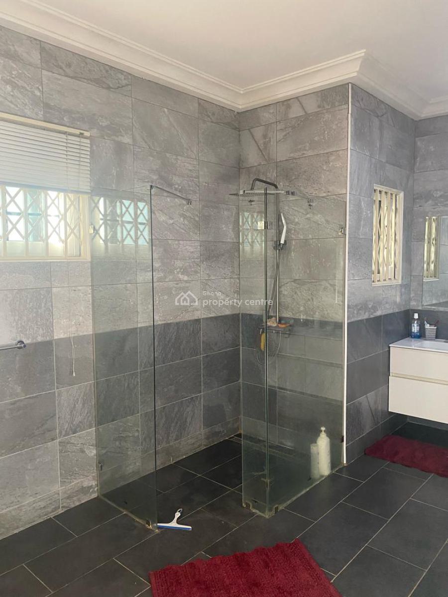 Elegant 5-bedroom Home with Pool in Ayi Mensah, Mensah Wood Avenue, Ayimensah, Adenta, Adenta Municipal, Accra, Townhouse for Sale